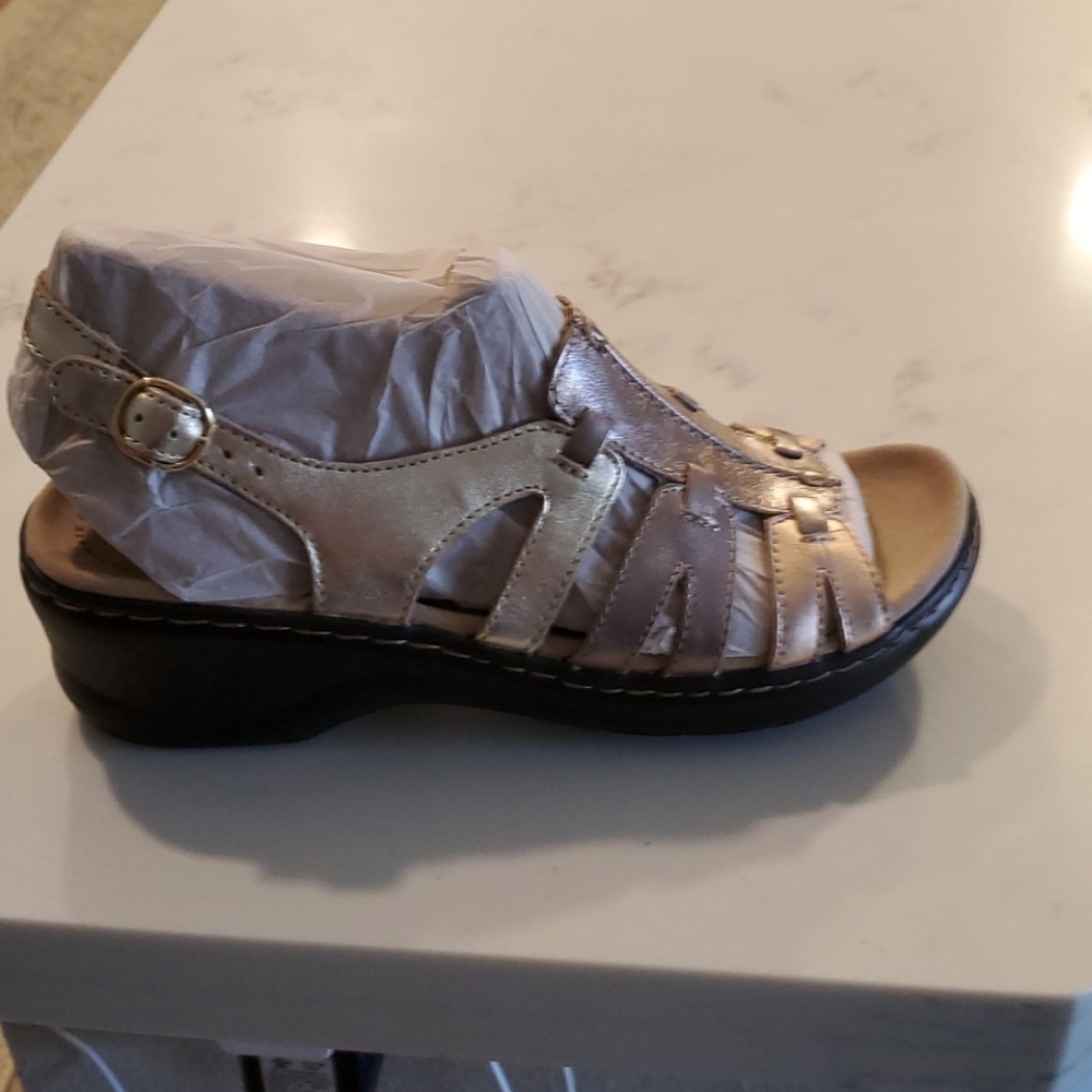 Clark's sandels